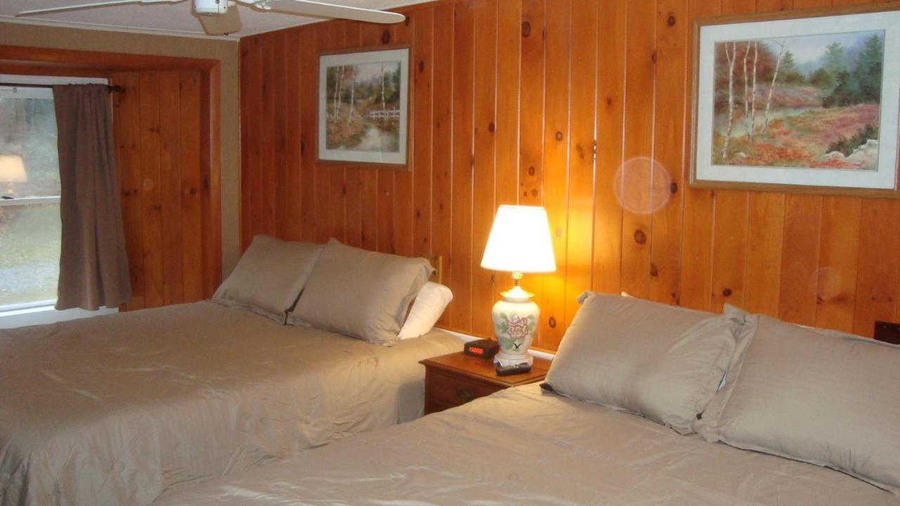 Snow Creek Inn West Dover Exterior photo
